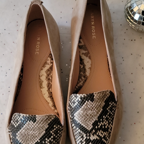 Taryn Rose Tan Suede Weatherproof Flats - Picture 3 of 14